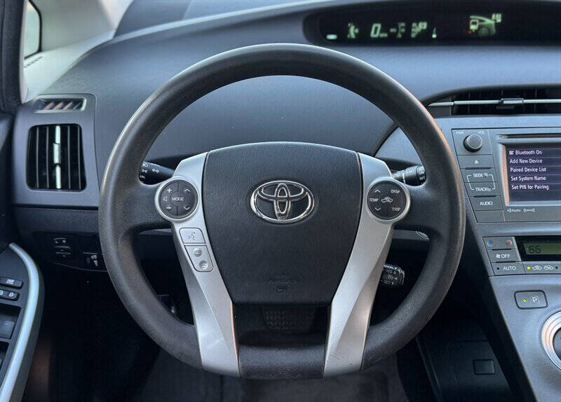 Photo 11 of 2015 Toyota Prius ZVW30L for sale in Cypress, TX
