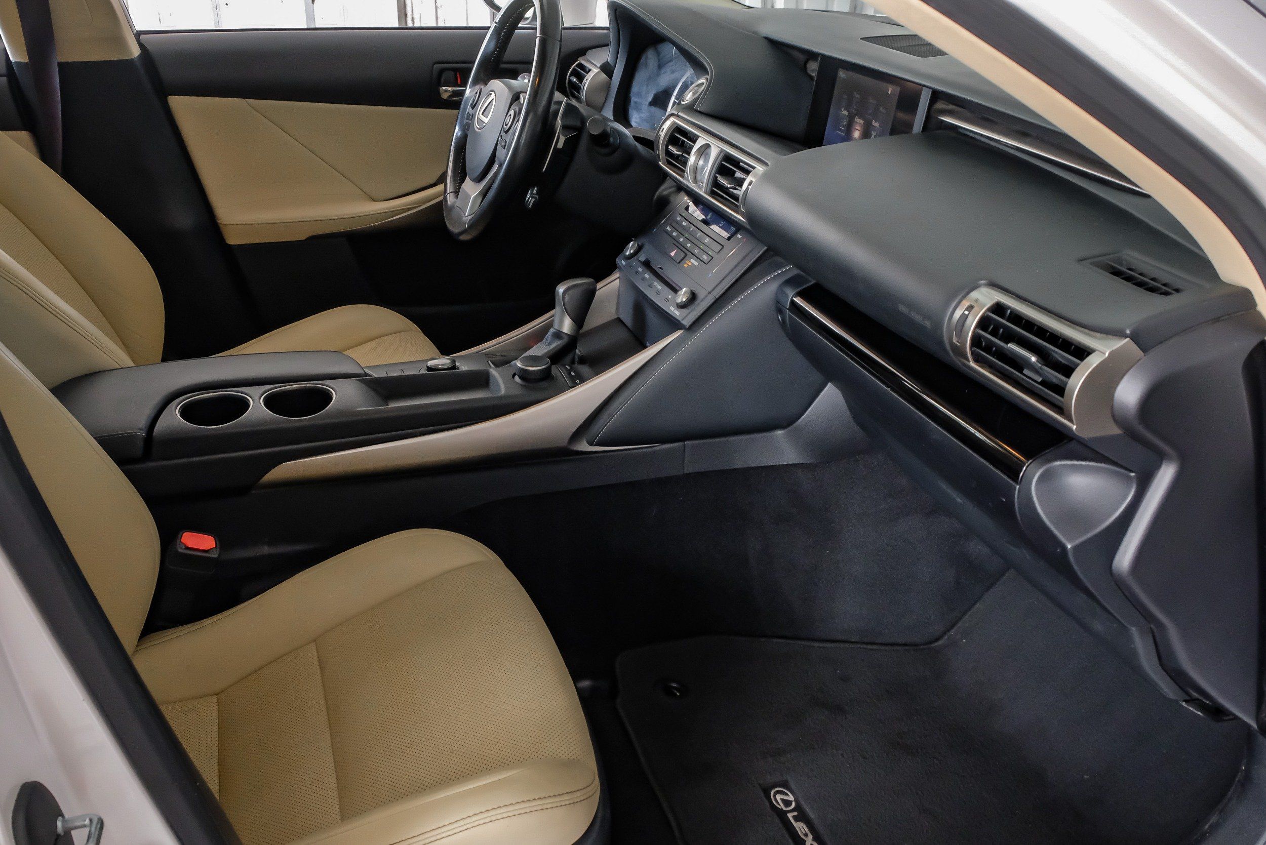 Photo 23 of 2016 Lexus Is 200t for sale in Katy, TX