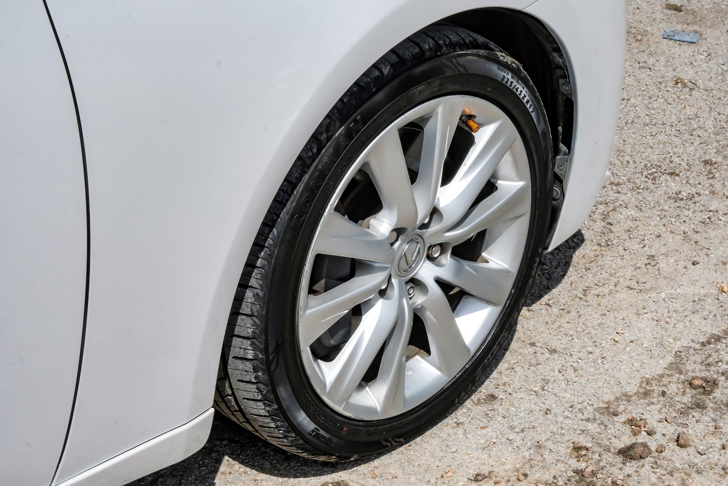 Photo 116 of 2016 Lexus Is 200t for sale in Katy, TX