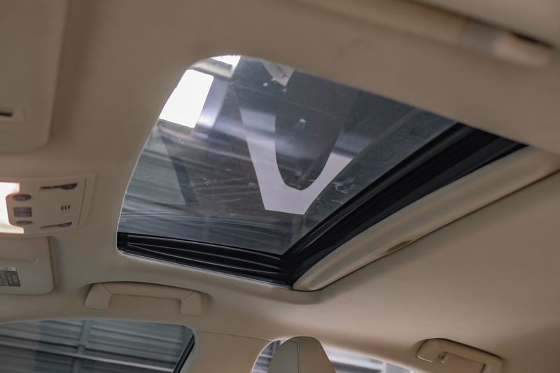 Photo 34 of 2016 Lexus Is 200t for sale in Katy, TX