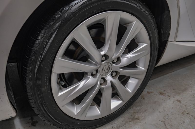 Photo 100 of 2016 Lexus Is 200t for sale in Katy, TX