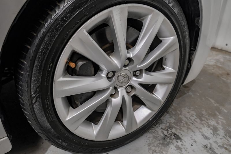 Photo 102 of 2016 Lexus Is 200t for sale in Katy, TX