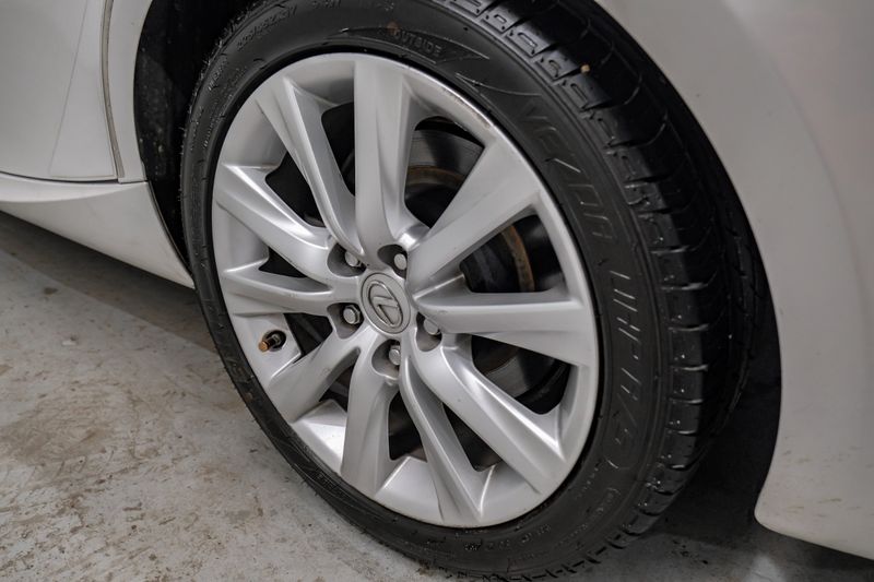 Photo 106 of 2016 Lexus Is 200t for sale in Katy, TX
