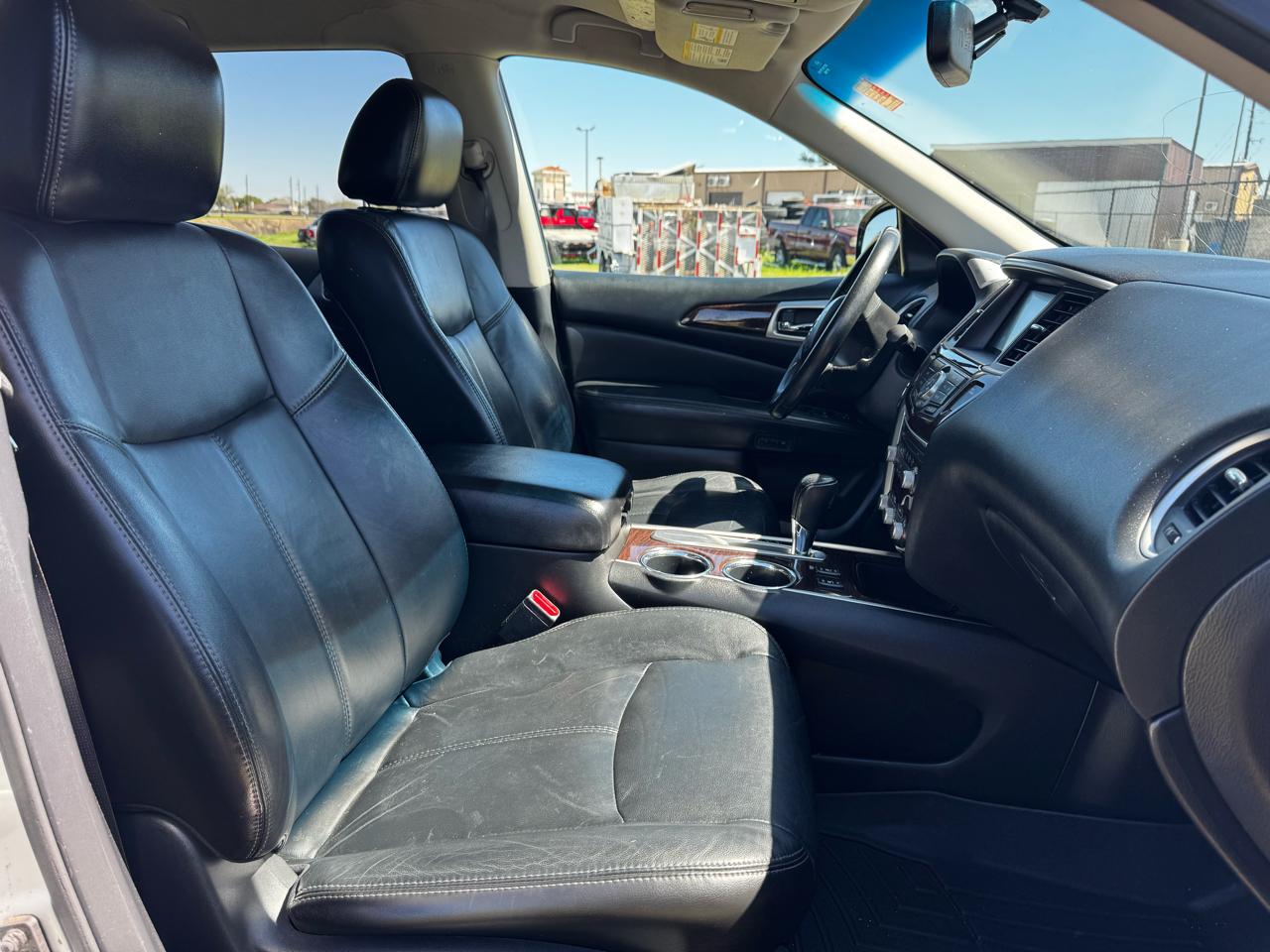 Photo 10 of 2013 Nissan Pathfinder Wagon for sale in Katy, TX