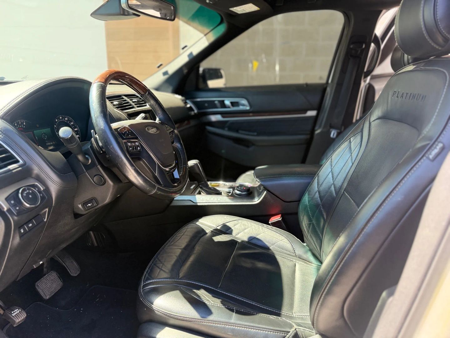 Photo 9 of 2016 Ford Explorer Platinum for sale in Houston, TX