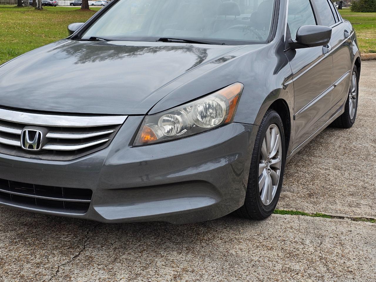 Photo 11 of 2012 Honda Accord EX-L for sale in Houston, TX