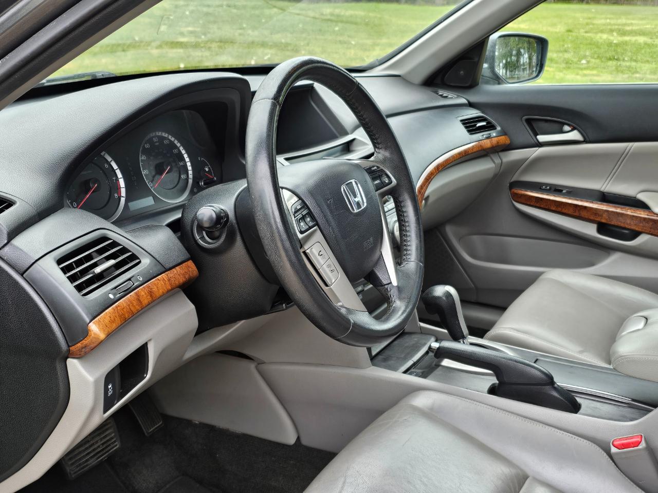 Photo 18 of 2012 Honda Accord EX-L for sale in Houston, TX