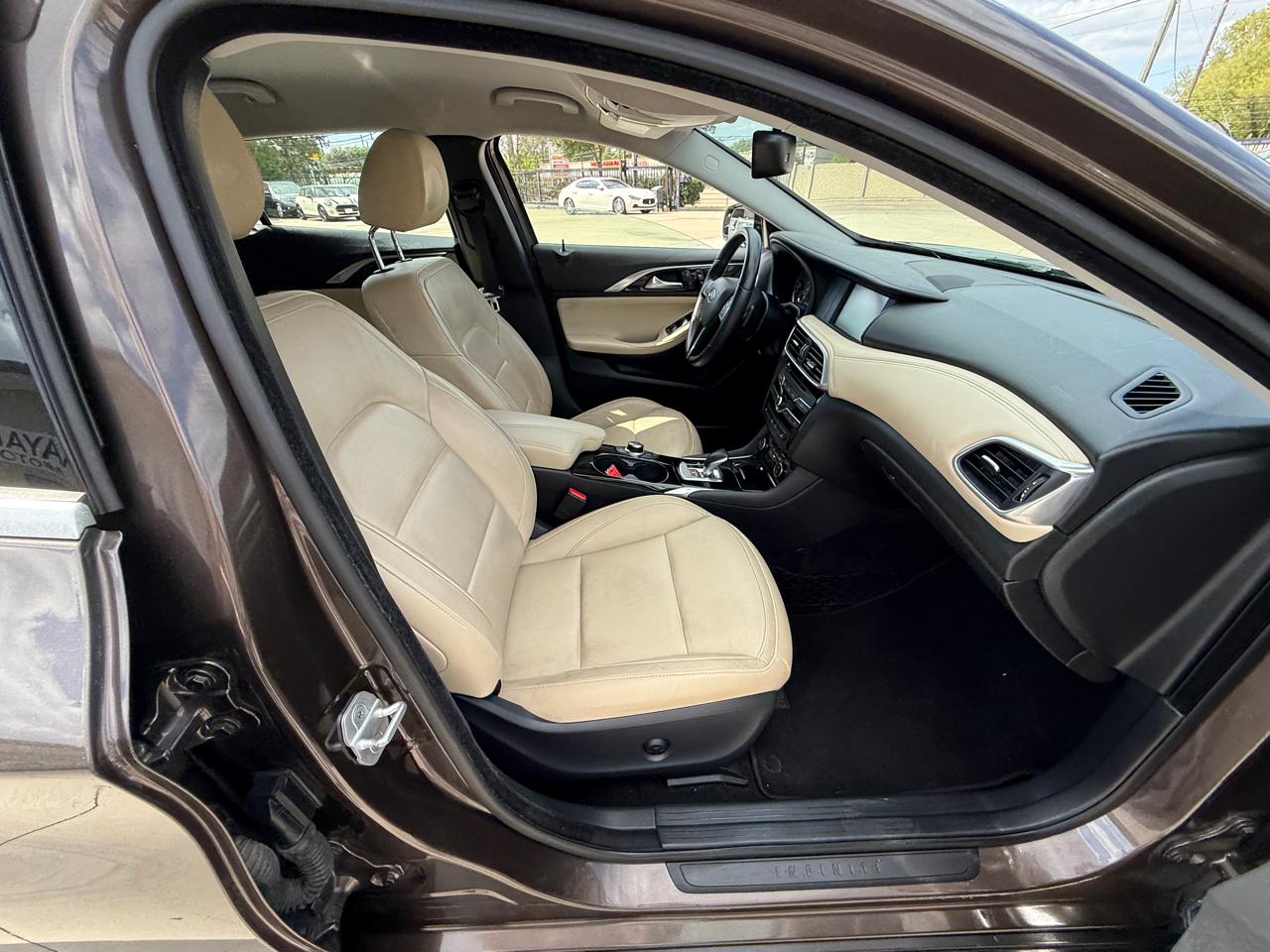 Photo 25 of 2018 Infiniti Qx30 Luxury AWD for sale in Houston, TX