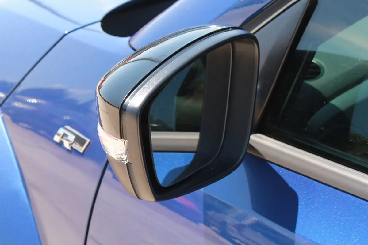 Photo 11 of 2014 Volkswagen Beetle R-line for sale in Cypress, TX