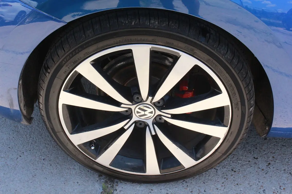 Photo 22 of 2014 Volkswagen Beetle R-line for sale in Cypress, TX