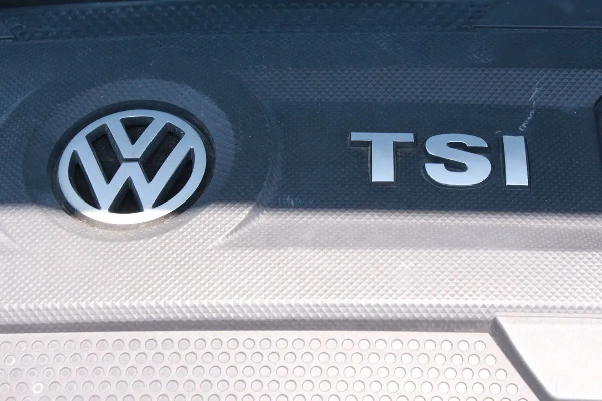 Photo 26 of 2014 Volkswagen Beetle R-line for sale in Cypress, TX