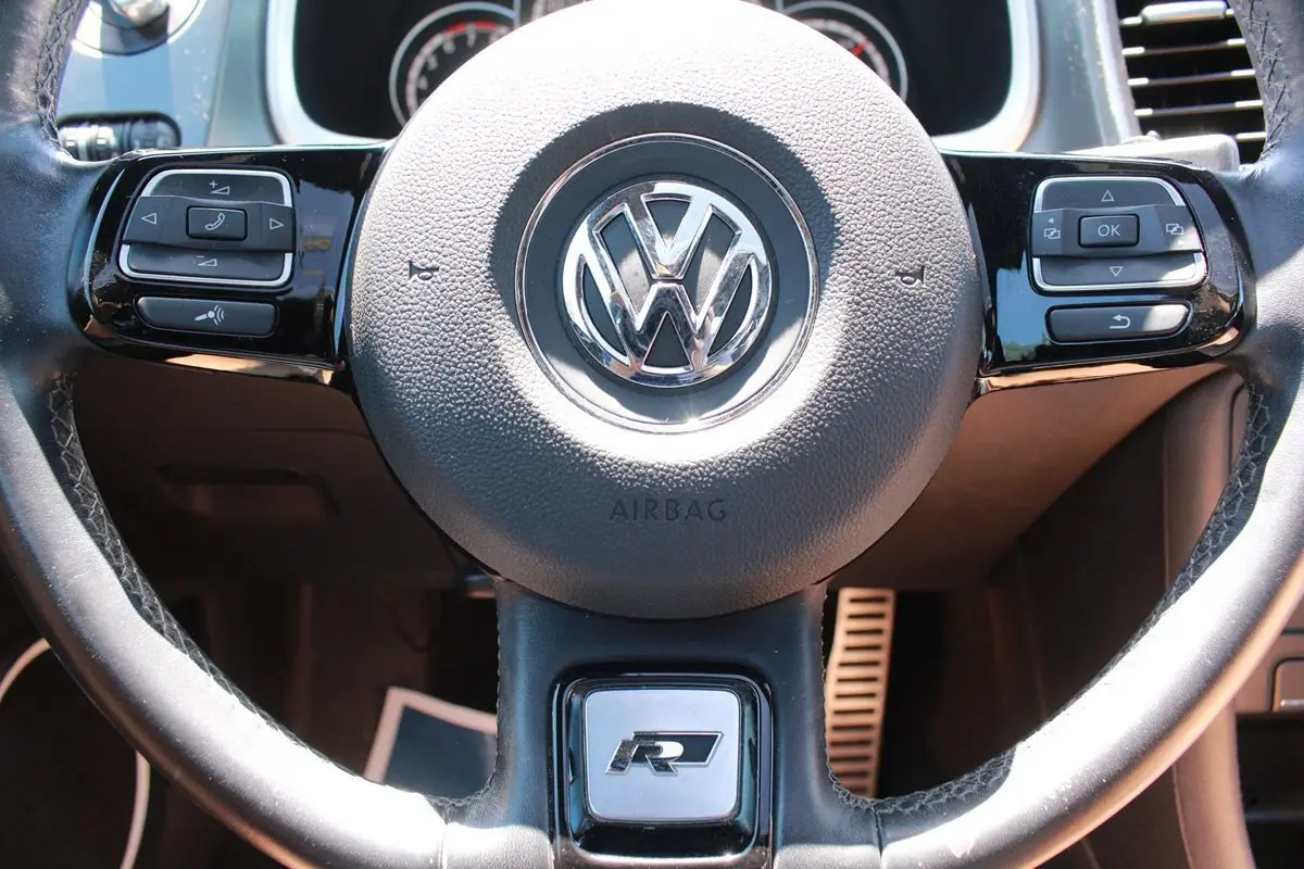 Photo 33 of 2014 Volkswagen Beetle R-line for sale in Cypress, TX