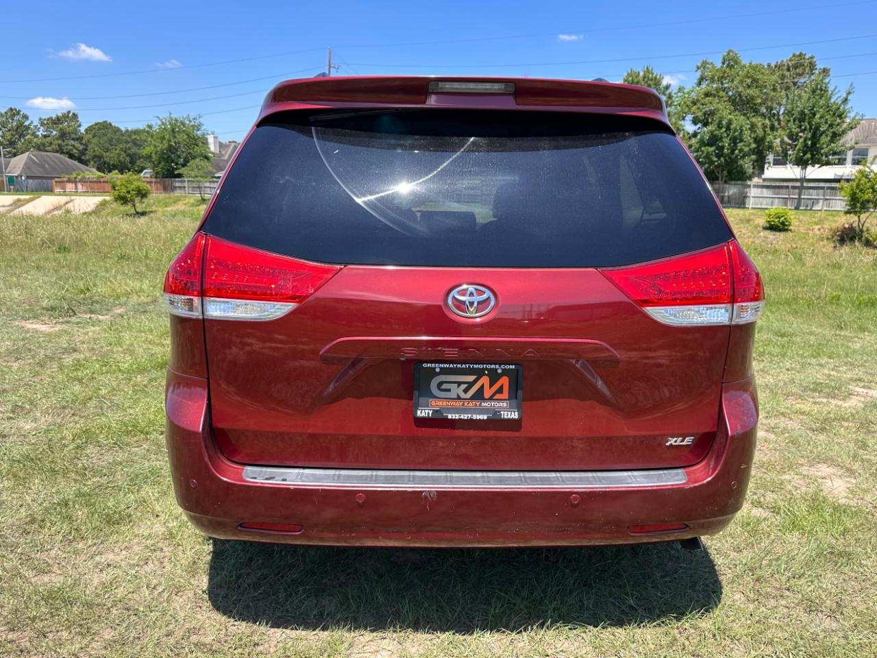 Photo 11 of 2014 Toyota Sienna Wagon for sale in Katy, TX