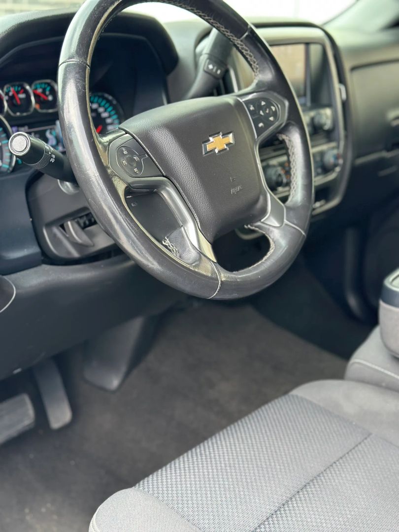 Photo 7 of 2018 Chevrolet Silverado LT for sale in Houston, TX