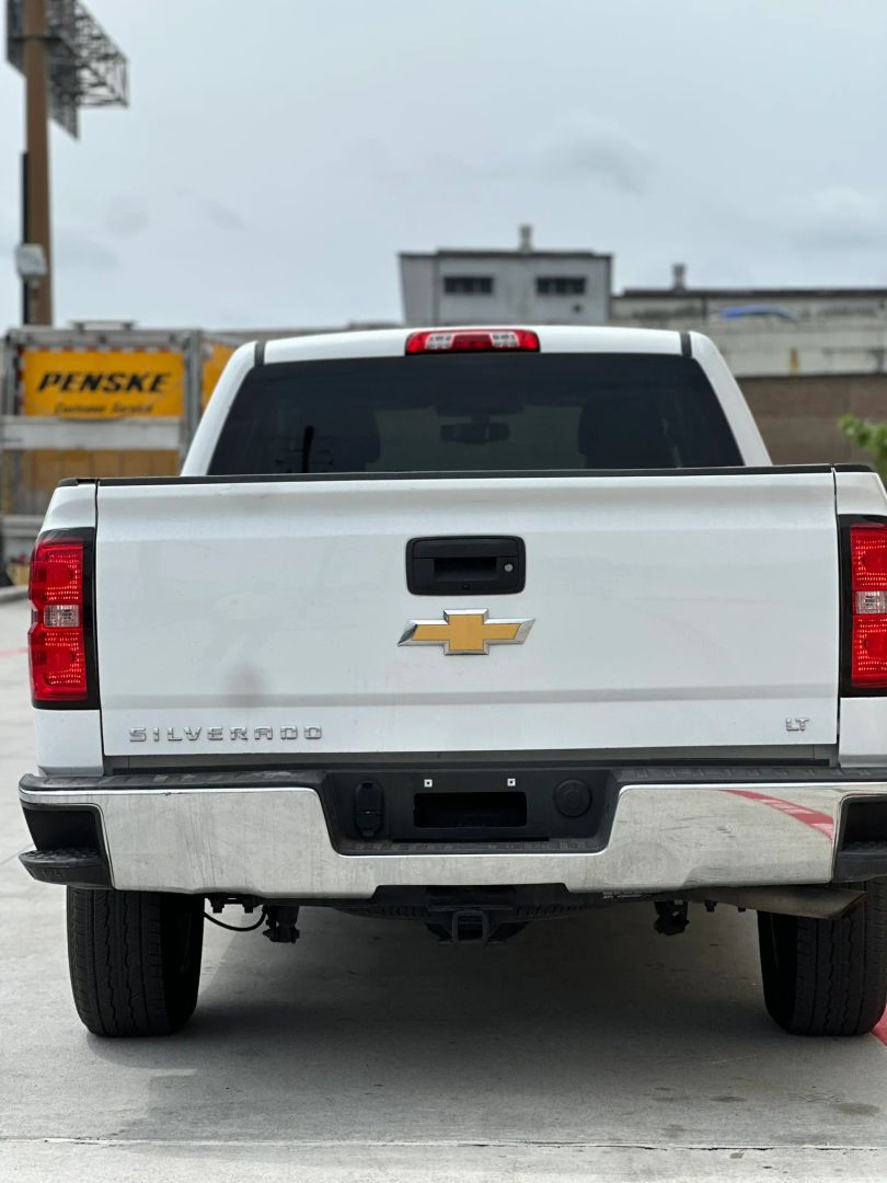 Photo 9 of 2018 Chevrolet Silverado LT for sale in Houston, TX