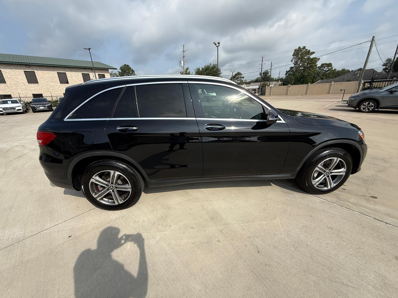 Photo 13 of 2018 Mercedes-Benz Glc-Class Glc300 4MATIC for sale in Houston, TX