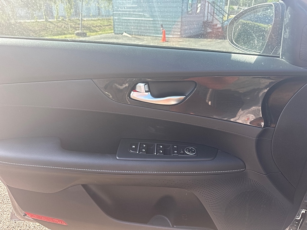 Photo 5 of 2022 Kia Forte GT for sale in Cypress, TX