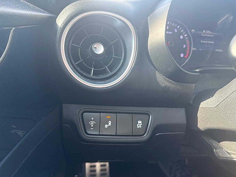 Photo 6 of 2022 Kia Forte GT for sale in Cypress, TX