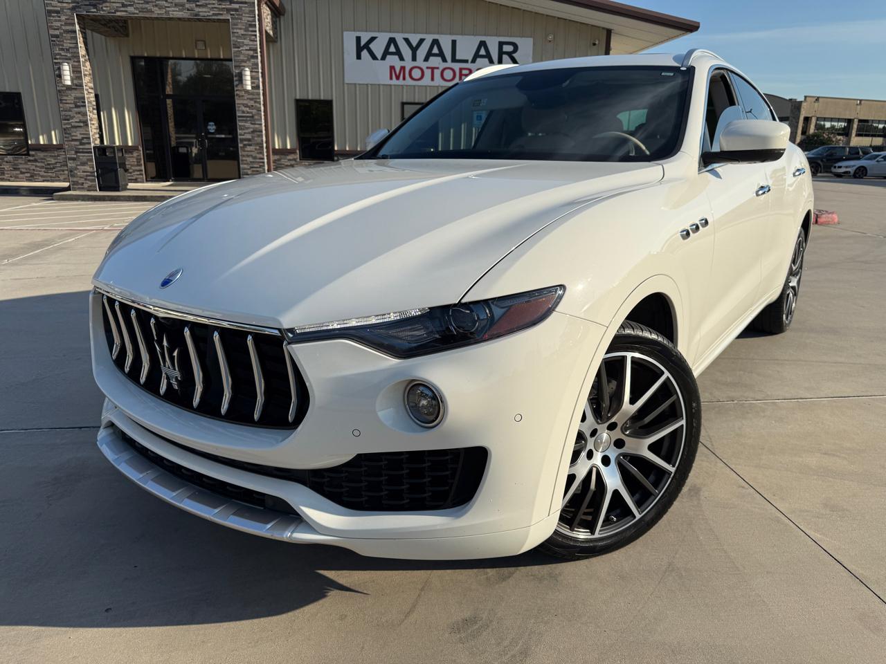 Photo 3 of 2017 Maserati Levante Luxury for sale in Houston, TX