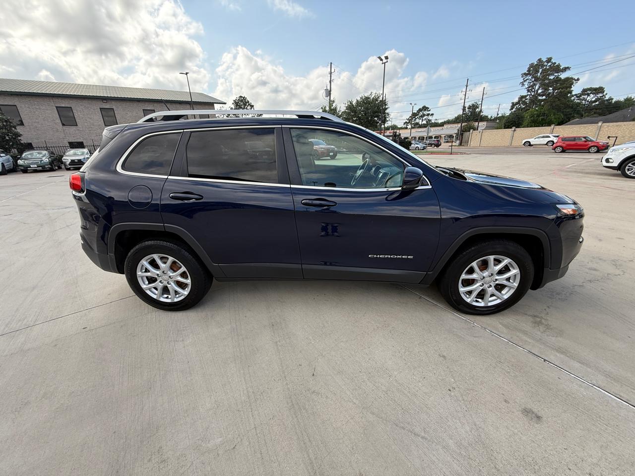 Photo 13 of 2015 Jeep Cherokee Latitude for sale in Houston, TX