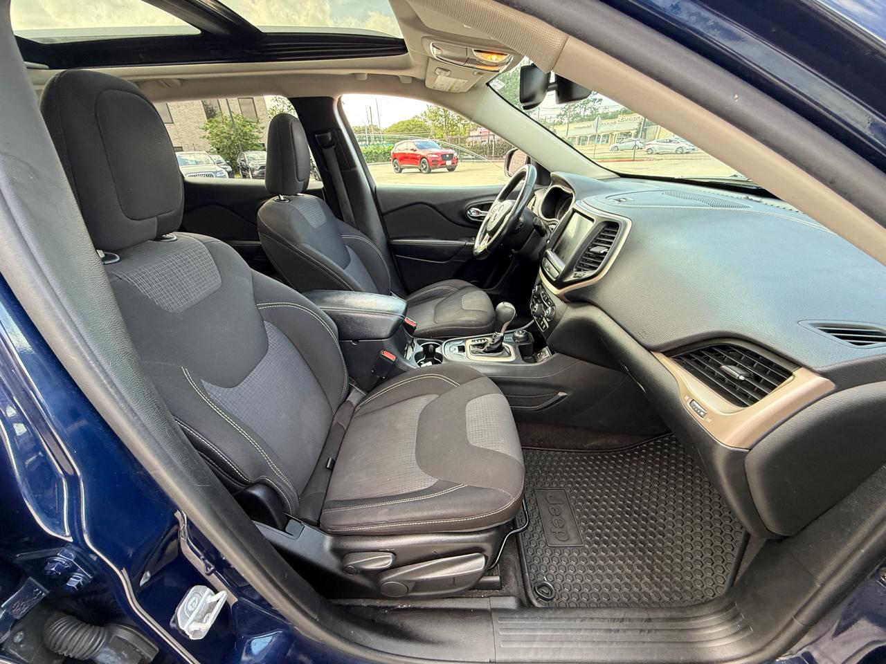 Photo 25 of 2015 Jeep Cherokee Latitude for sale in Houston, TX