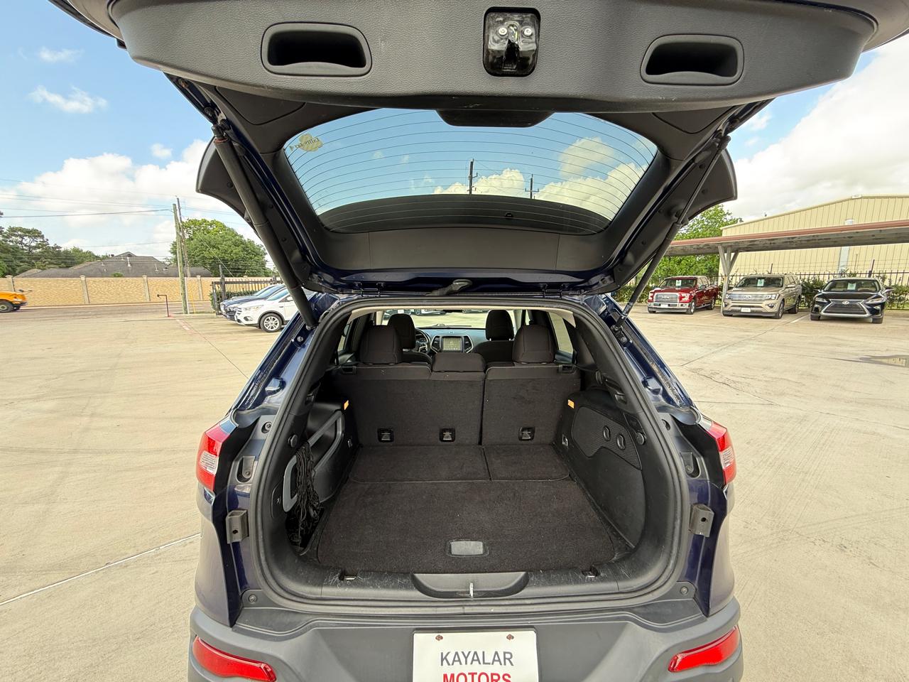 Photo 36 of 2015 Jeep Cherokee Latitude for sale in Houston, TX