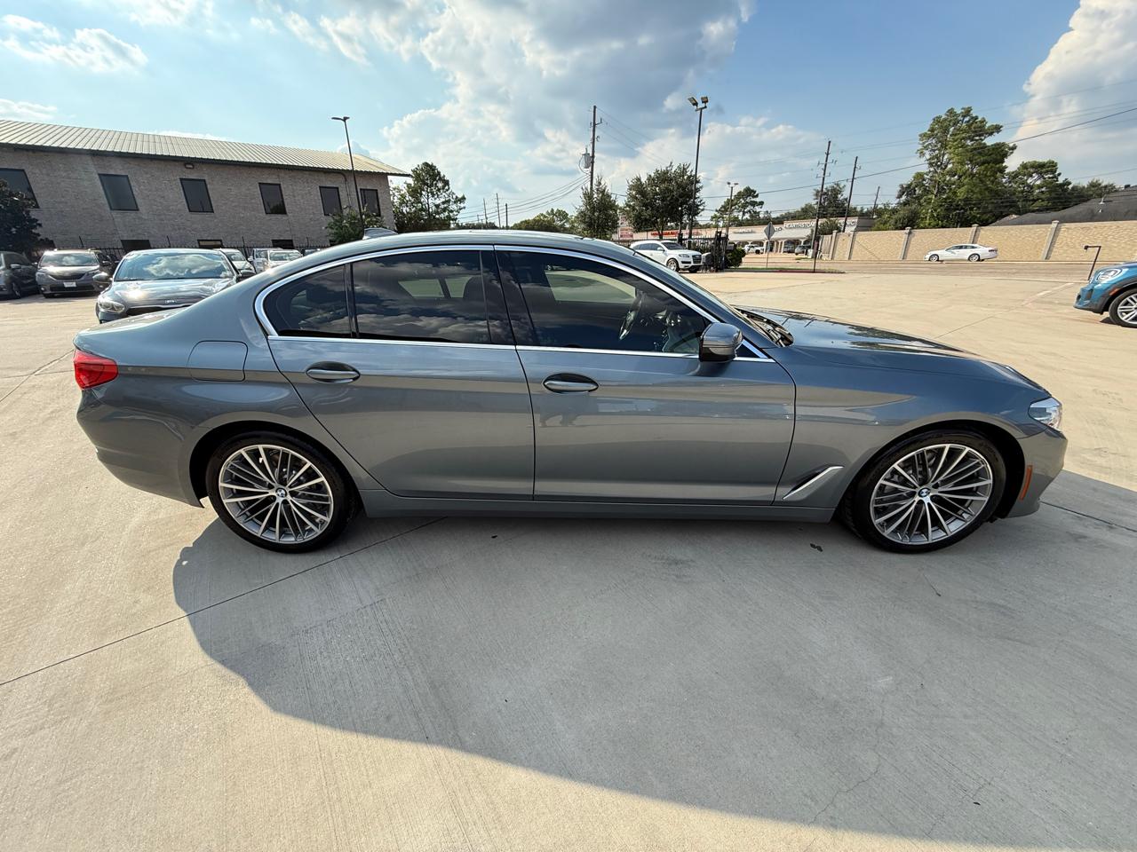 Photo 13 of 2019 BMW 530i 5-series for sale in Houston, TX