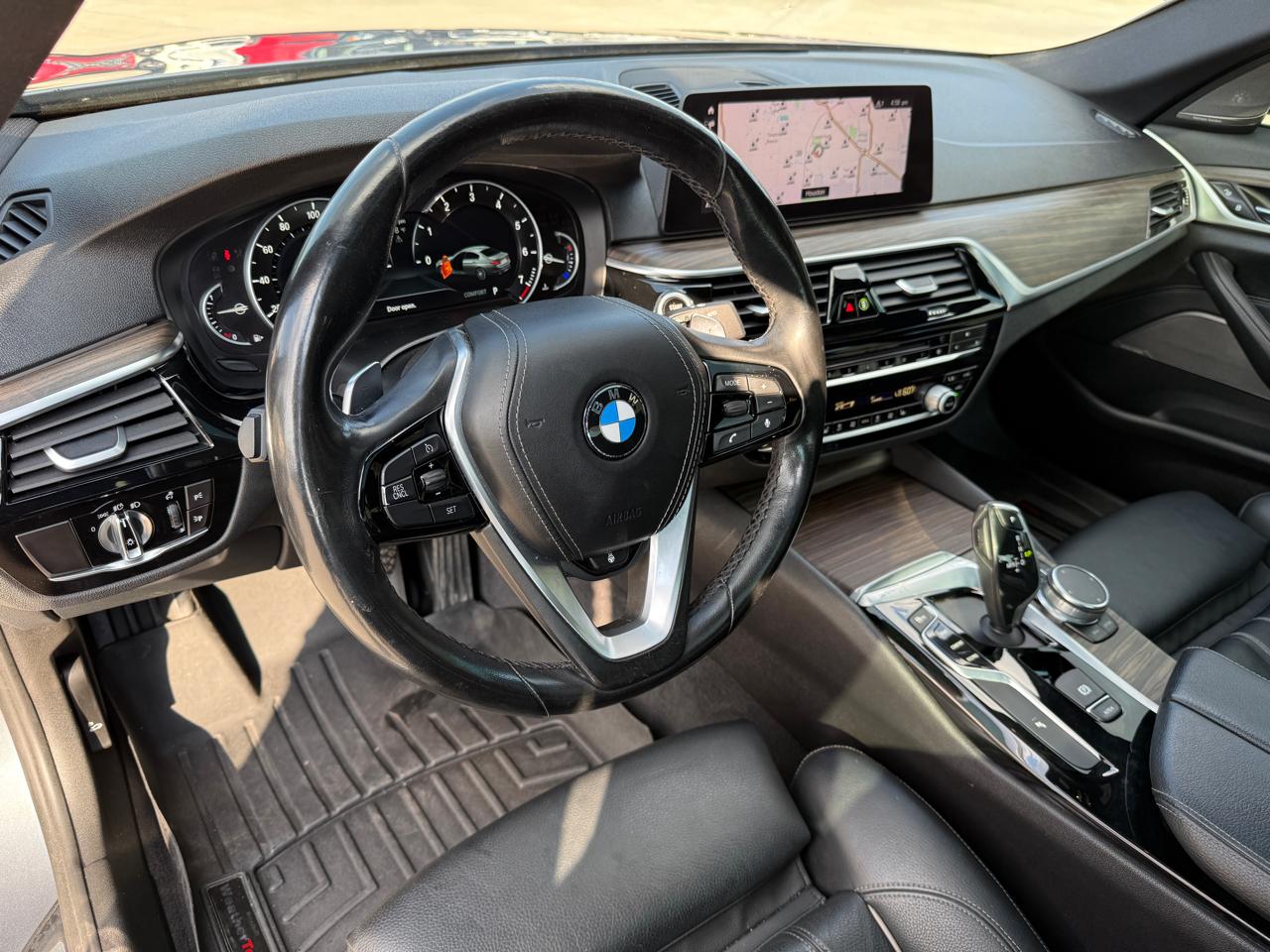 Photo 17 of 2019 BMW 530i 5-series for sale in Houston, TX