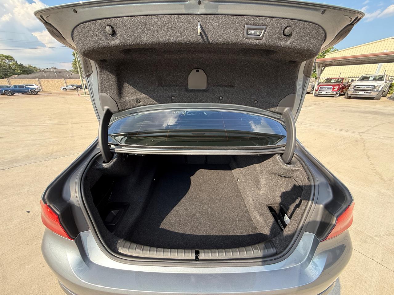 Photo 29 of 2019 BMW 530i 5-series for sale in Houston, TX