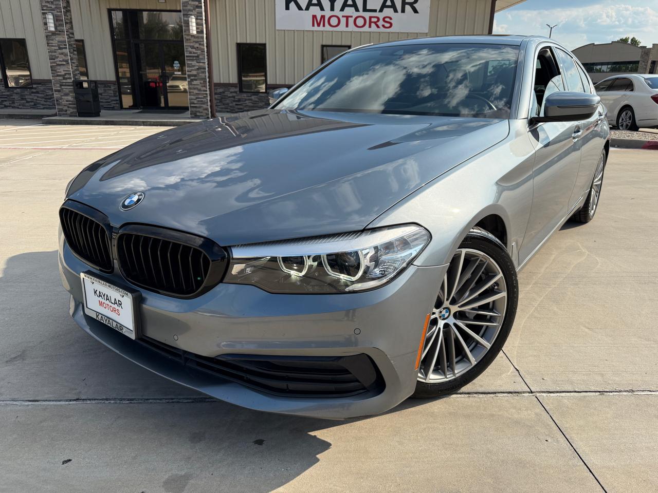 Photo 4 of 2019 BMW 530i 5-series for sale in Houston, TX
