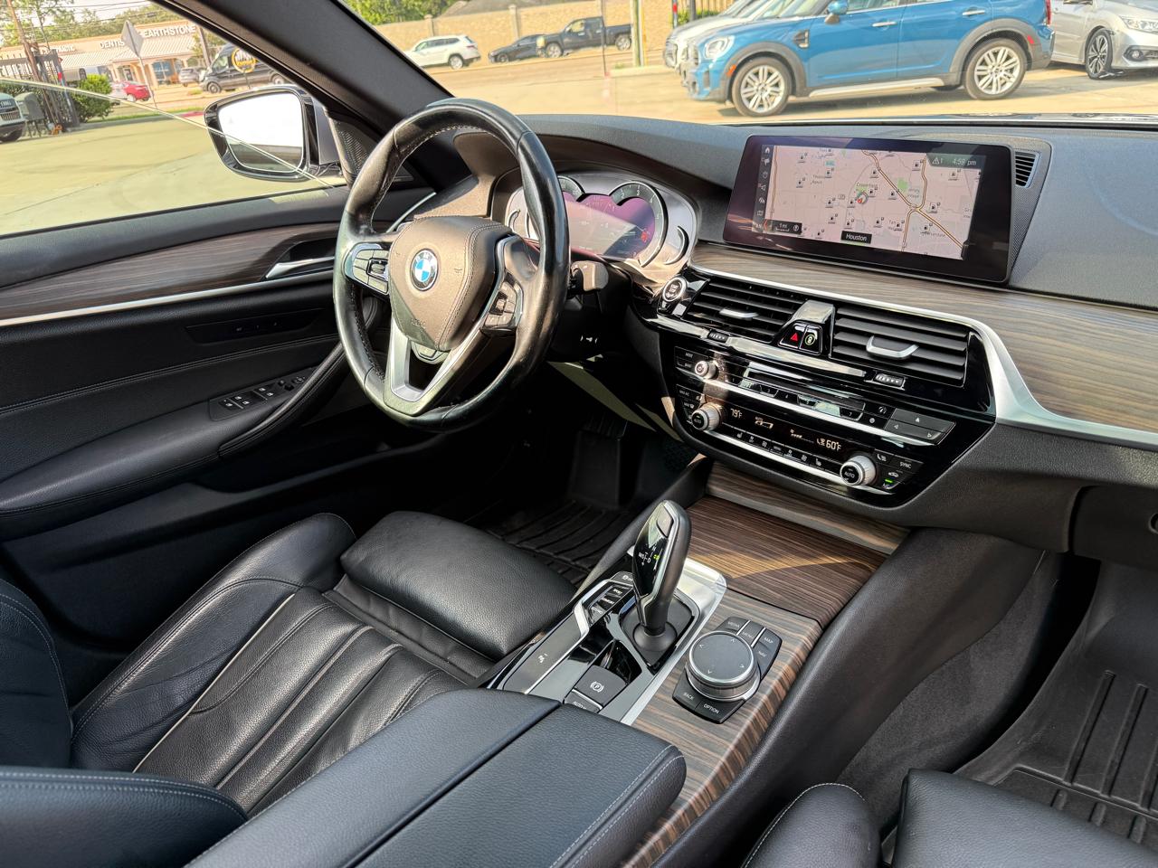 Photo 28 of 2019 BMW 530i 5-series for sale in Houston, TX