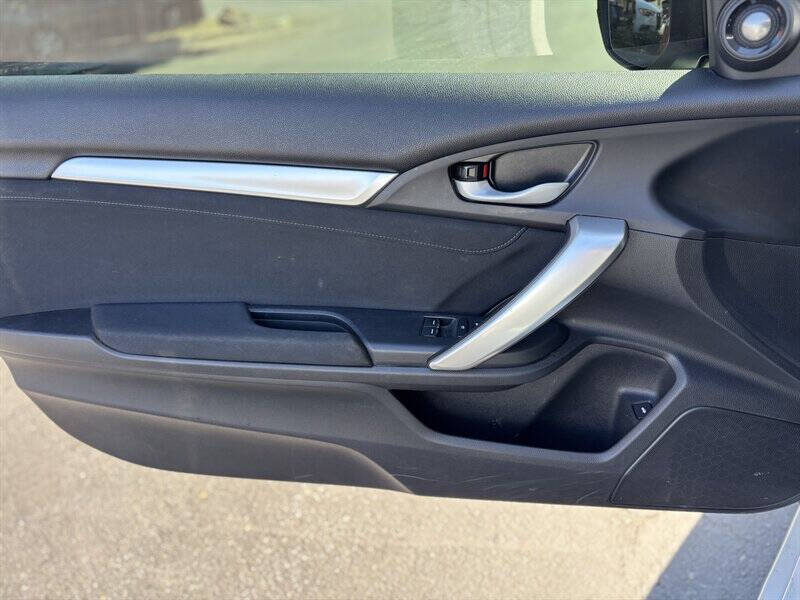 Photo 17 of 2020 Honda Civic EX for sale in Cypress, TX