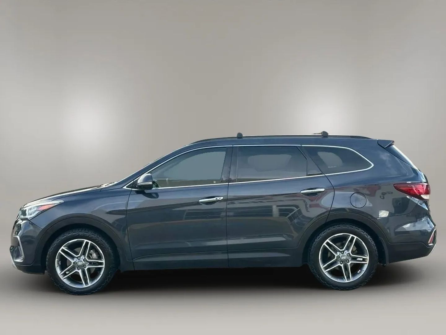 Photo 4 of 2017 Hyundai Santa Fe Wagon for sale in Katy, TX