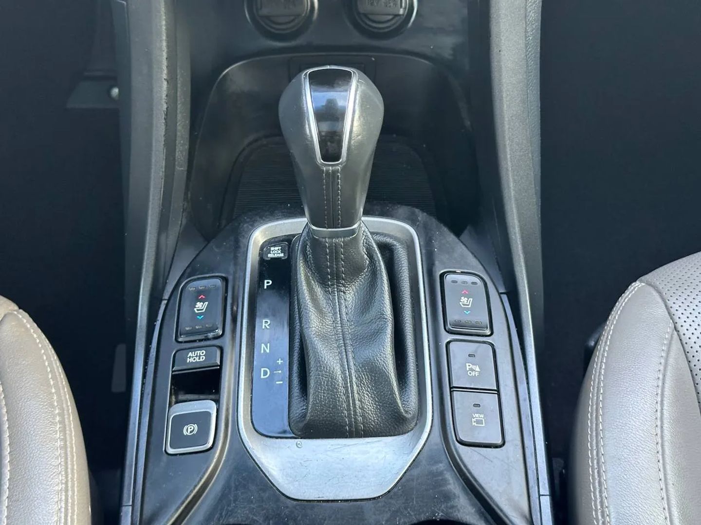 Photo 23 of 2017 Hyundai Santa Fe Wagon for sale in Katy, TX