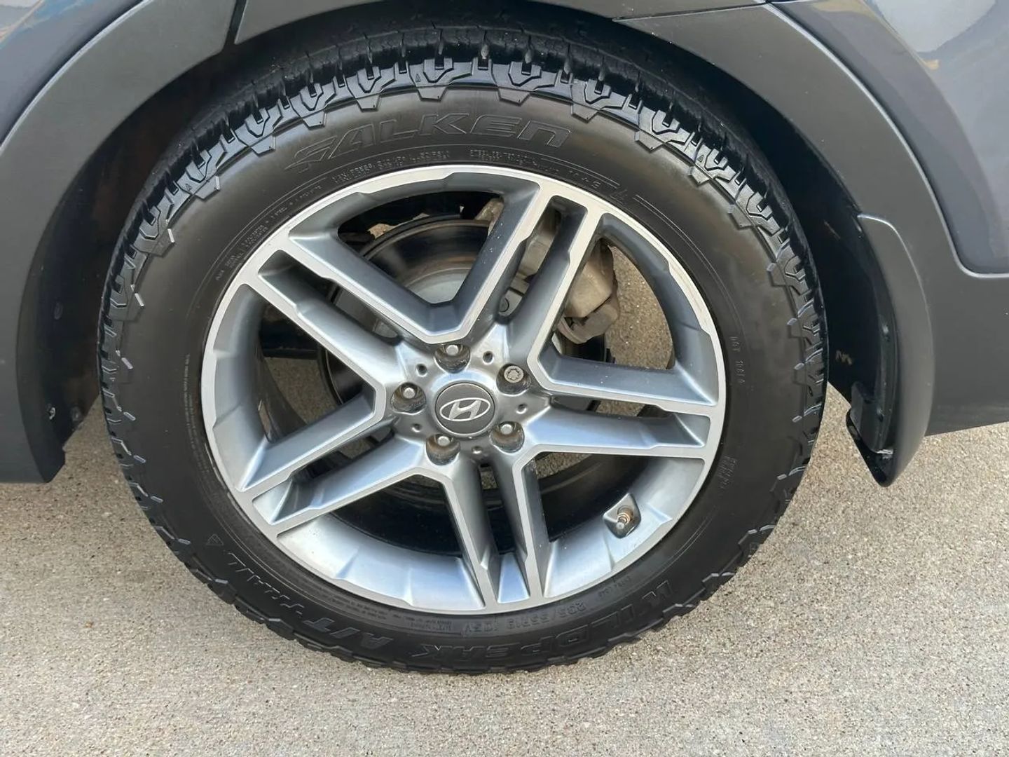Photo 103 of 2017 Hyundai Santa Fe Wagon for sale in Katy, TX