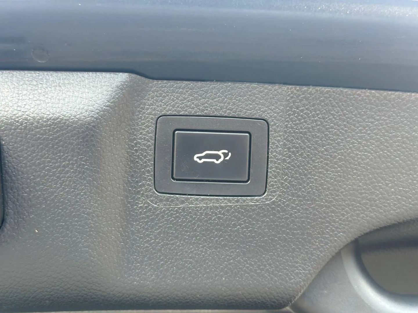 Photo 111 of 2017 Hyundai Santa Fe Wagon for sale in Katy, TX