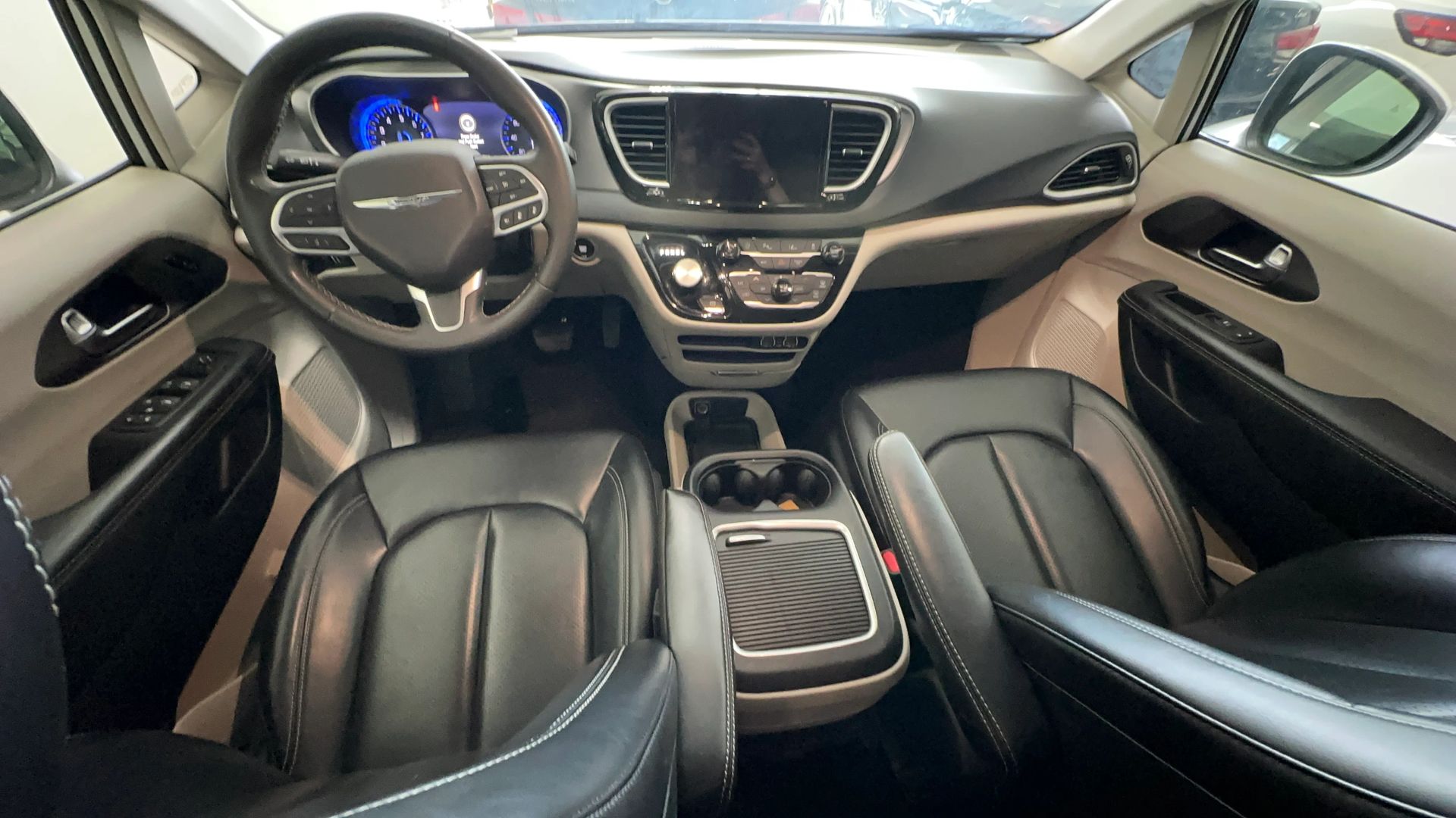 Photo 19 of 2023 Chrysler Pacifica Touring for sale in Houston, TX