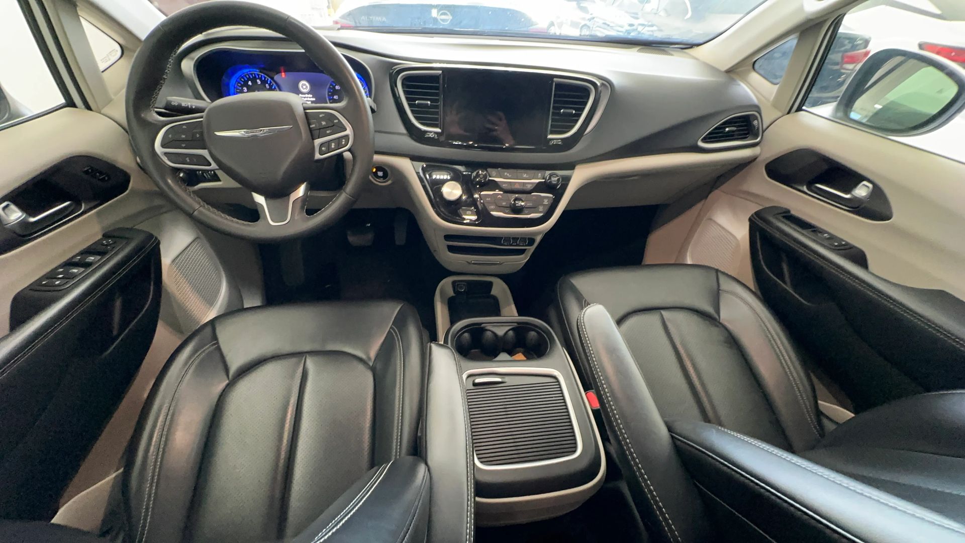 Photo 12 of 2023 Chrysler Pacifica Touring for sale in Houston, TX