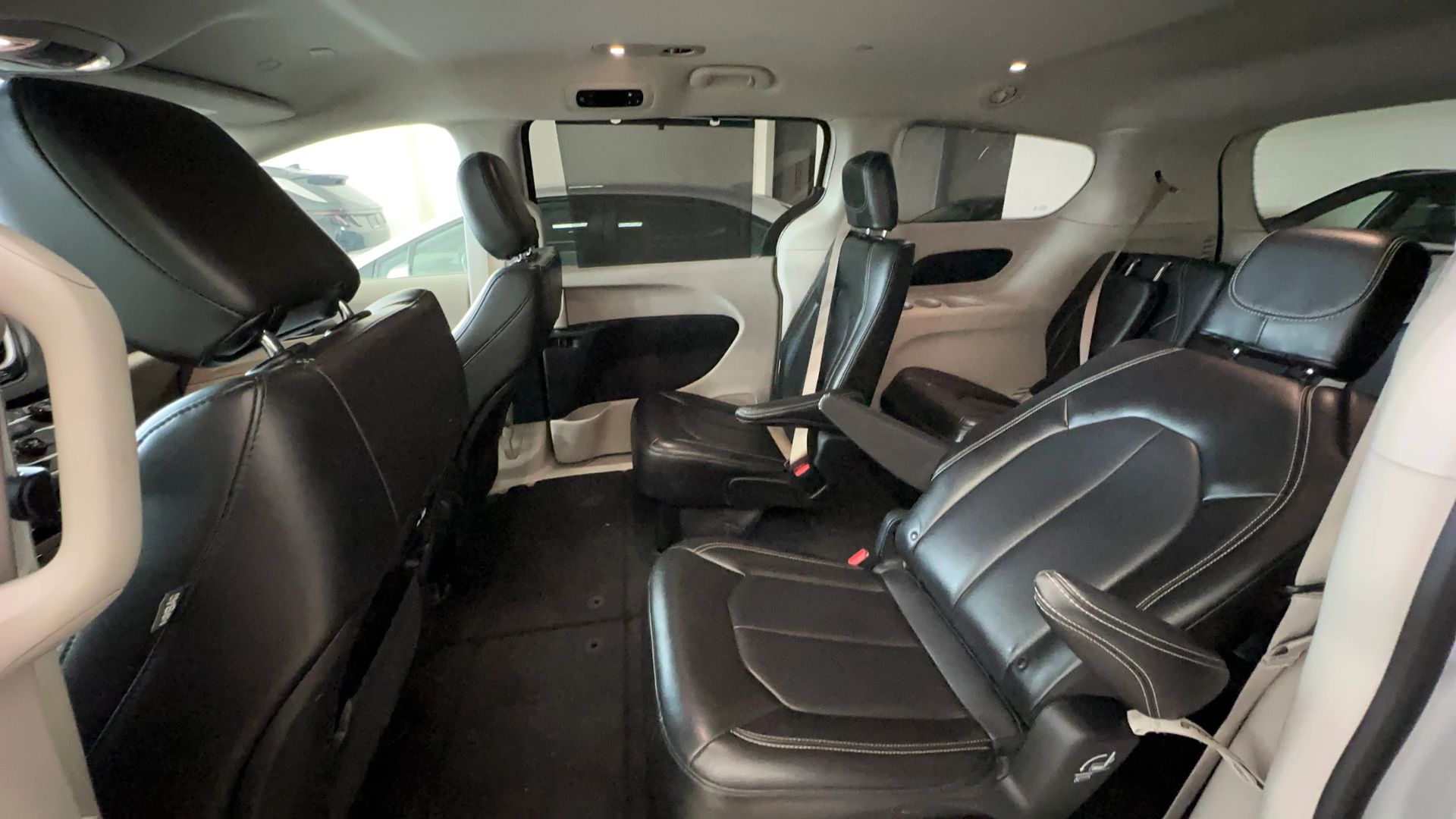 Photo 22 of 2023 Chrysler Pacifica Touring for sale in Houston, TX