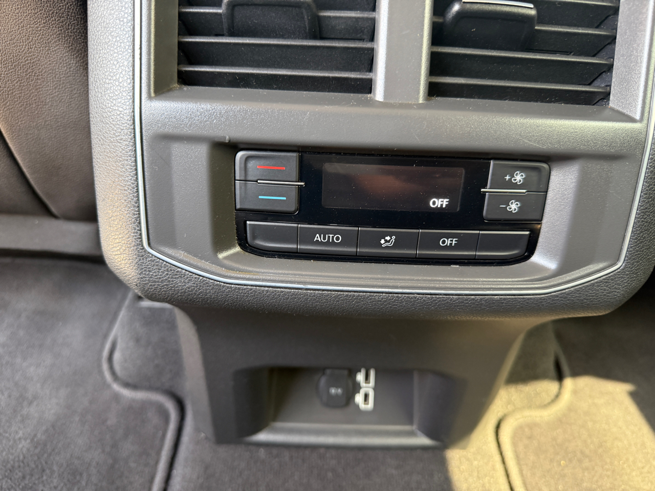 Photo 20 of 2019 Volkswagen Atlas SE for sale in Houston, TX