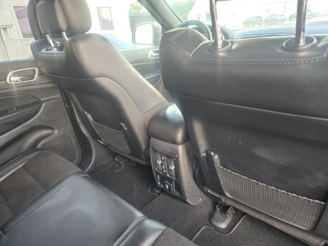 Photo 9 of 2021 Jeep Grand Cherokee Laredo for sale in Houston, TX
