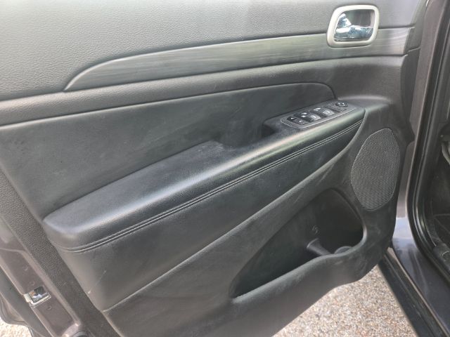 Photo 15 of 2021 Jeep Grand Cherokee Laredo for sale in Houston, TX