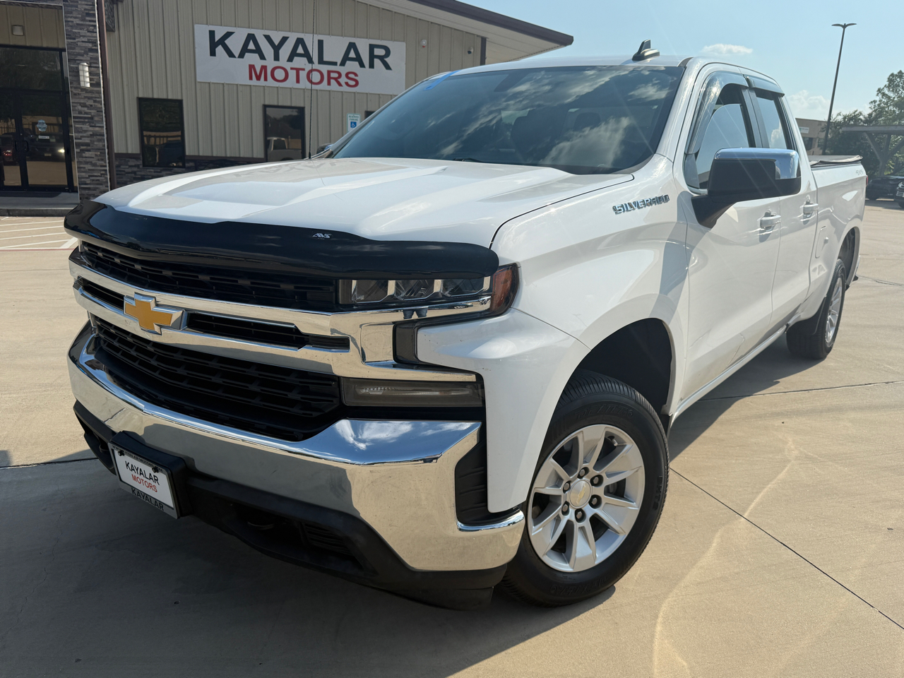 Photo 2 of 2020 Chevrolet Silverado LT for sale in Houston, TX
