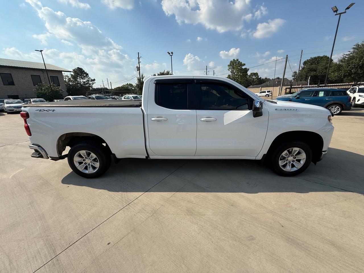 Photo 7 of 2020 Chevrolet Silverado LT for sale in Houston, TX