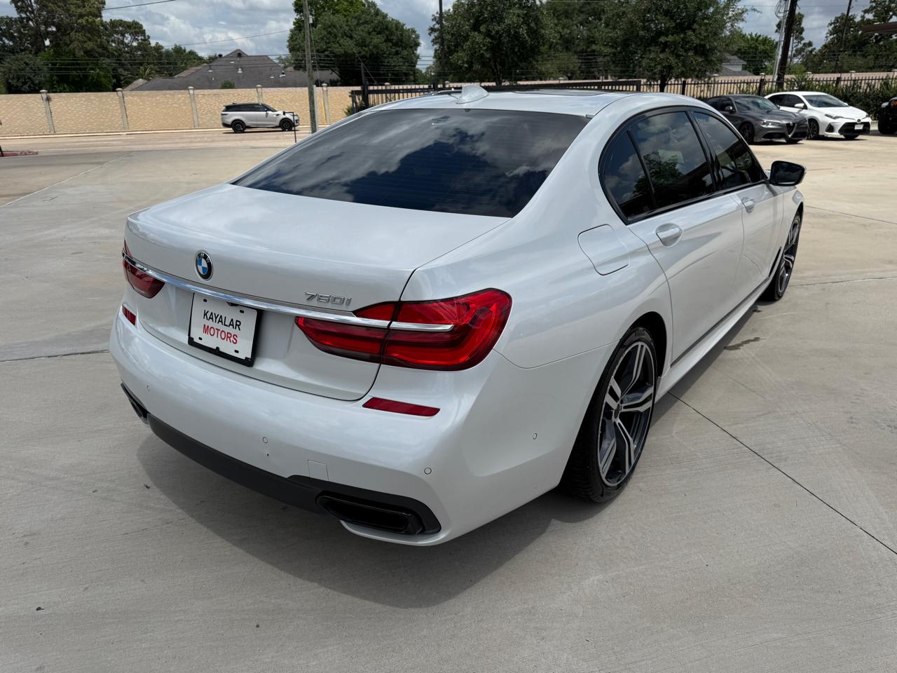 Photo 9 of 2017 BMW 750i, B7 7-series for sale in Houston, TX