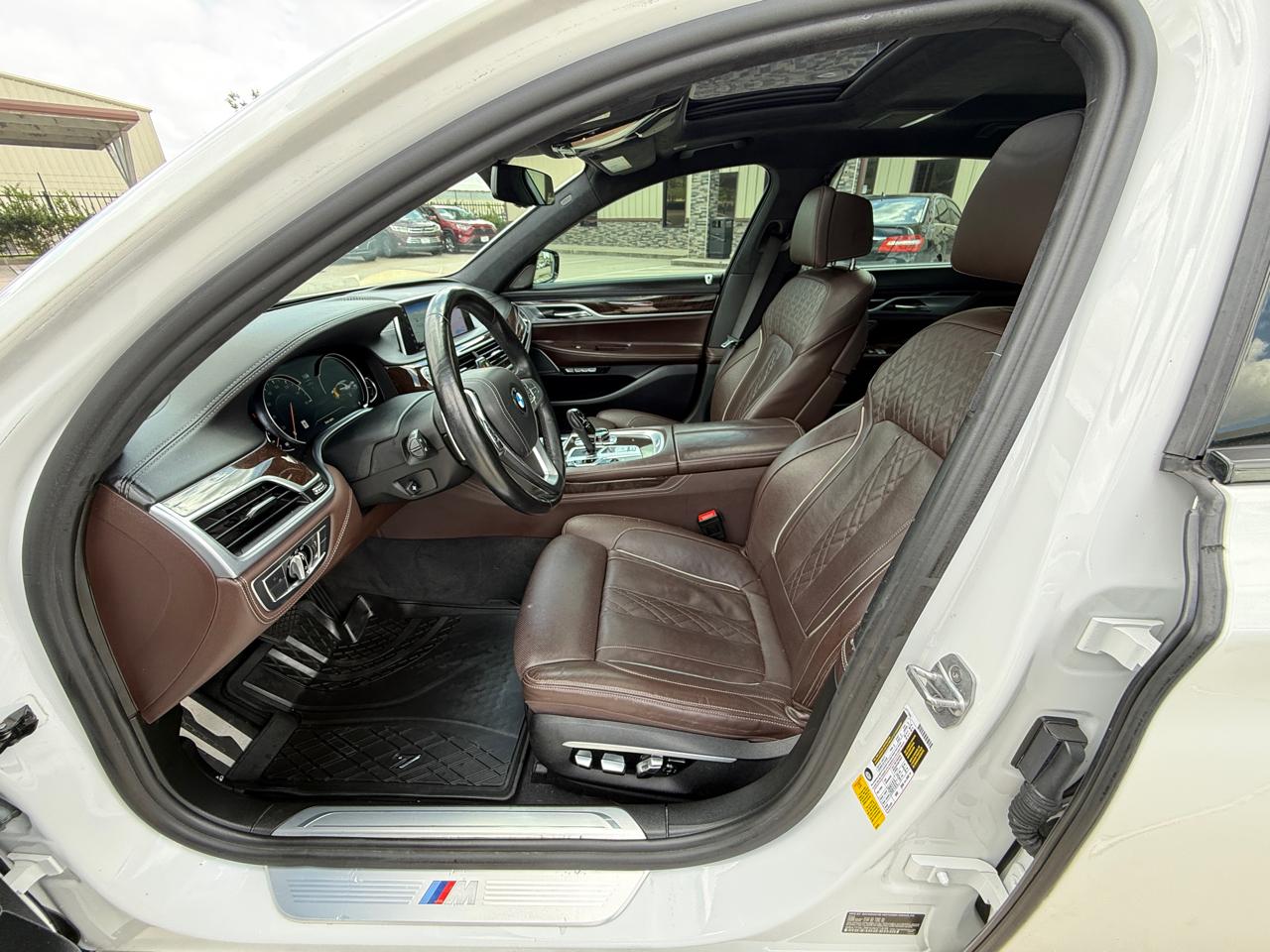 Photo 13 of 2017 BMW 750i, B7 7-series for sale in Houston, TX