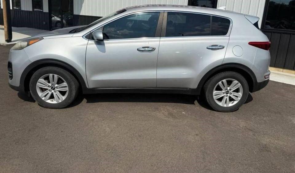 Photo 10 of 2017 Kia Sportage LX for sale in Houston, TX