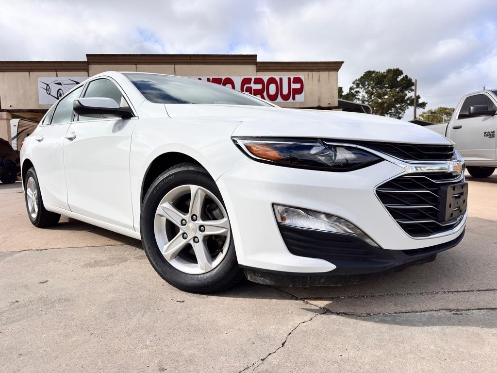 Photo 2 of 2024 Chevrolet Malibu Notchback for sale in Spring, TX