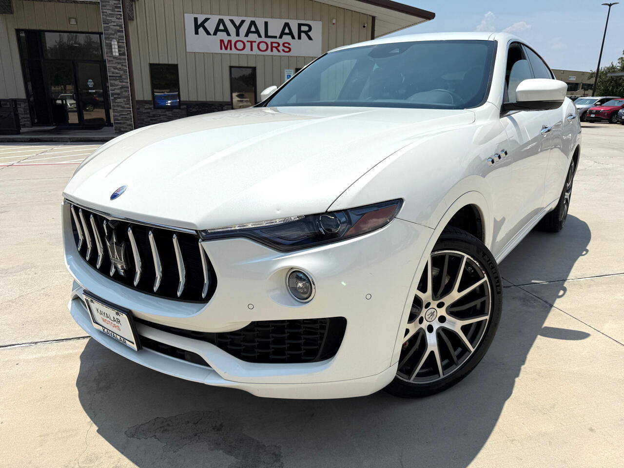 Photo 2 of 2021 Maserati Levante Base for sale in Houston, TX