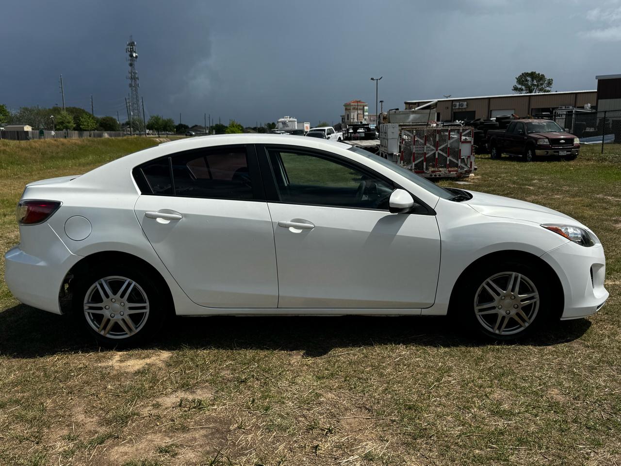 Photo 7 of 2012 Mazda Mazda3 Sport for sale in Katy, TX